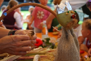 Am Sonntag stehen Kraut und Kartoffeln im Volkskundemuseum Dietenheim im Mittelpunkt; im Bild ein Kartoffelkönig.