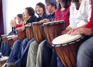 Mit Künstlern aus aller Welt gegen Gewalt und Rassismus, das ist das Projekt "Instant Acts", das in der kommenden Woche an verschiedenen Schulen über die Bühne geht