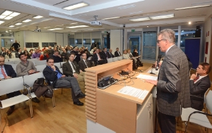 Interesse an Arbeit: Gemeinsam wollen Land und Sozialpartner den Arbeitsmarkt ankurbeln (Foto: Pertl)
