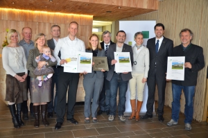 Bei der Übergabe des Qualitätssiegels „KlimaHotel"