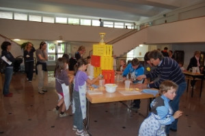 Zum zweiten Mal laden heuer die sechs Fachschulen für Hauswirtschaft und Ernährung zum Familienerlebnistag; im Bild ein Blick in die Fachschule Frankenberg in Tisens bei der vorjährigen Veranstaltung.