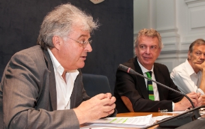 Landesinformatikchef Kurt Pöhl und Landesrat Roberto Bizzo. Foto: DiKOM/ohn.