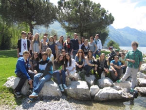 Nach mehrmonatiger Zusammenarbeit wurde das sprachenübergreifende Projekt mit einem Ausflug nach Riva del Garda beendet.