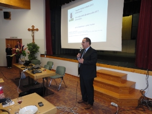 Landesrat Pichler Rolle bei der Präsentation der ersten Ergebnisse der Feldforschung.