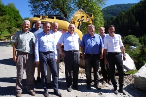 LH Durnwalder auf den Baustellen der Landesabteilung Wasserschutzbauten in Kastelruth, Völs, Karneid und Tiers