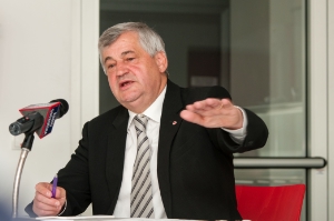 Landesrat Mussner beim Mediengespräch in St. Ulrich. Foto: DiKOM/ohn.