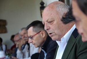 Amtszeit in zehn Punkten: LH Durnwalder heute in Pfalzen (Foto: DiKom/as)