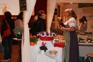 1500 Besucherinnen und Besucher kamen heute zum dritten Kräuterfestival ins Meraner Kurhaus.