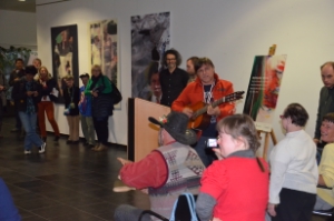Eröffnung der Ausstellung „Von der Gewalt zum Dialog“