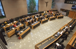 Die heutige Sitzung des Landesschulrates - Foto: LPA - Arno Pertl