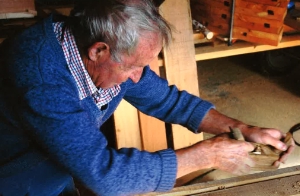 Josef Tauber bei der Arbeit