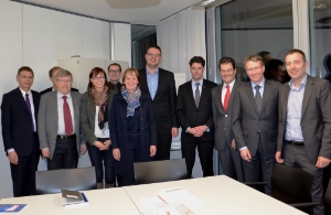 Die Sorge um Arbeitsplätze und Wettbewerbsfähigkeit prägte das Gespräch von Arbeitslandesrätin Martha Stocker mit der SWR-Spitze Foto: LPA/Georg Dekas