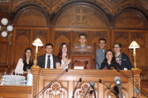 Nataša Vasic und Matthias von Wenzl mit Fiona Sophie Knäussel (Sprecherin Salzburg), Lukas Faymann (Burgenland), Sherif Rizkallah (Sprecher Deutsche Internationale Schulen Ägyptens), Angelika Groß (A), Tobias Biwald (Wien)