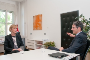 Studium und Studien: LH Kompatscher mit Rektorin Fritsch (Foto: DiKom/ohn)