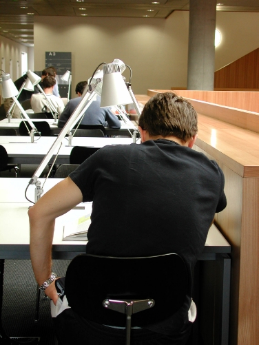 13 Millionen Euro für Studenten