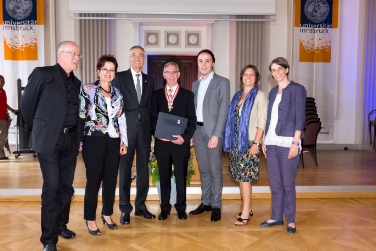 Die Universität Innsbruck hat dem Abteilungsdirektor Andergassen heute für seine Netzwerkarbeit im Hochschulbereich mit der Ehrenbürgerschaft geehrt