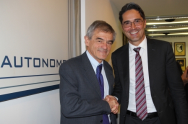 Gute Wahl: LH Kompatscher mit dem neuen Regionen-Präsidenten Sergio Chiamparino (Foto: LPA/Tasser)