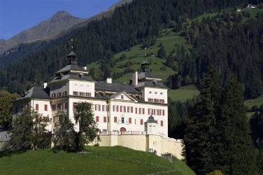 Schloss Wolfsthurn ist das einzige Barockschloss Tirols