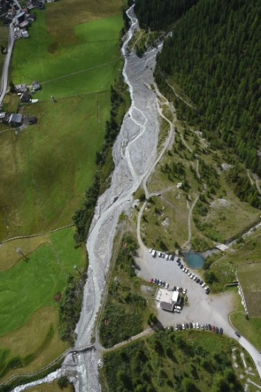 Mit dem Naturgefahren-Risikomanagement befasst sich ein Expertennetzwerk in einem grenzüberschreitenden Projekt; im Bild der Murgang am Suldenbach im  August.