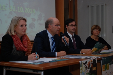 Vorstellung von "KidScience": Abteilungsdirektorin Karin Della Torre, Ressortdirektor Valentino Pagani und Museumsdirektor Vito Zingerle (von links). Foto: LPA.