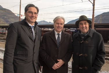 Lokalaugenschein am Bozner Bahnhof: LH Arno Kompatscher, RFI-Bahnhof-Chef Carlo De Vito und Bürgermeister Luigi Spagnolli. Foto: LPA/ohn.