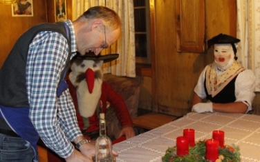 Den uralten, ursprünglich germanischen Fruchtbarkeitsbrauch des Klöckelns hat die Euregio zum Event des Monats Dezember erkoren - Foto: LPA/Armin Gluderer