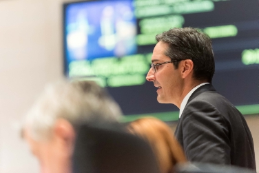 LH Kompatscher bei Vorlage des Haushaltsvoranschlags und Finanzgesetzes im Landtag - Foto: LPA/ohn