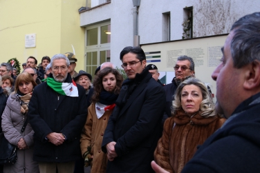 Gedenkfeier in der Bozner Reschenstraße. Foto: LPA/mb.