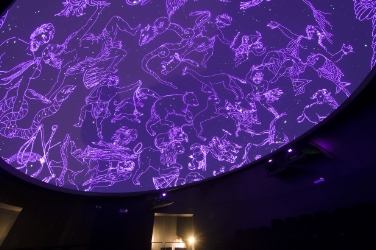 "Die Astrologie - eine Sternzeichenreligion" ist der Titel eines Vortrags des italienischen Physikers und Forschers Stefano Bagnasco am 25. April im Planetarium Südtirol - Foto: Planetarium/Othmar Seehauser