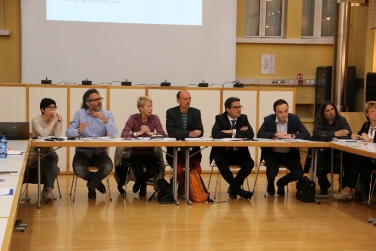 LH Kompatscher und LR Achammer nahmen heute am Treffen des Netzwerks zur Gewaltprävention teil - Foto: LPA/Martin Ebert