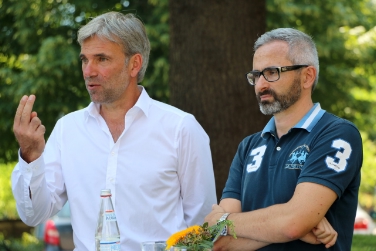 Versuchszentrum Laimburg und Forst- und Domänenverwaltung werden mit der Reorganisation Synergien nutzen: Landesrat Schuler (li.) und Laimburg-Direktor Oberhuber.