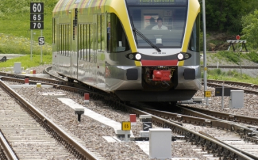Für die Vinschger Bahn will das Land Sicherungsanlagen nach dem europäischen Bahnfunksystem GSM-R bereit stellen