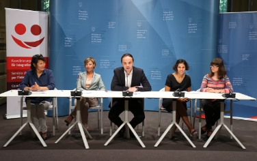 Stellten die künftige Integrationsarbeit vor: (v.l.) Paola Carbajal Sánchez, Vera Nicolussi-Leck, LR Philipp Achammer, Verena Wisthaler und Johanna Mitterhofer.