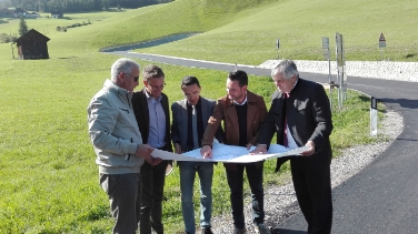 Mehr Sicherheit für die Verkehrsteilnehmer bietet nun die Landesstraße in St. Martin in Thurn  (FOTO: LPA/F.Oliver)