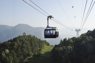 LR Mussner: „Mit zehn Kabinen konnte der Ansturm auf die Rittner Seilbahn diesen Sommer gut bewältigt werden"