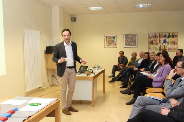 Bildungslandesrat Philipp Achammer bei der Eröffnung der zweiten Montessori-Großtagung - Foto: LPA/Verena Hilber