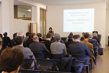 LRin Deeg diskutierte mit den Führungskräften Vorschläge für die Vereinfachung von Verwaltungsverfahren./Foto LPA