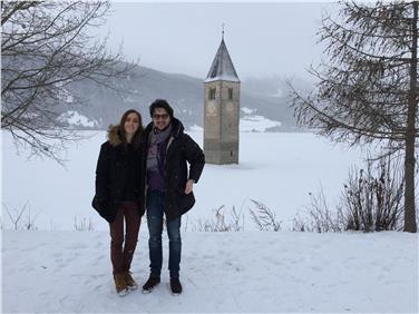 Die Sieger des  Euregio-Gewinnspiels während ihres Aufenthalts im grenzüberschreitenden Skiparadies Reschenpass, im Bild Cecilia Meggio aus dem Trentino - Foto: Euregio