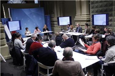 Die Sozialpartner zeigten großes Interesse am neuen Gesetz für eine offene Verwaltung./Foto LPA rm