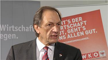 Arno Wimmer steht Frage und Antwort zur Rechtsfrage des Monats in Bezug auf den Kauf einer Wohnung in Tirol. Foto: LPA/Gnews