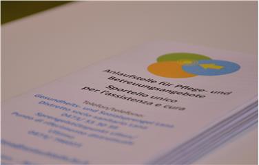 In den neuen Anlaufstellen für Pflege und Betreuung erhalten Betroffene und Angehörige Informationen und Hilfe.