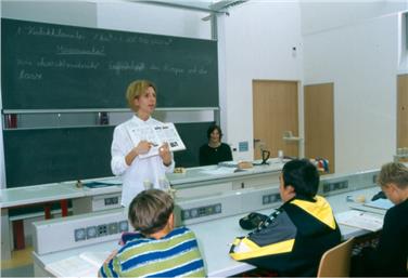 Lehrpersonen können sich noch bis zum 4. März in die Ranglisten für das Schuljahr 2016-17 eintragen. Foto: LPA/Archivbild