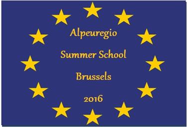 Jungakademiker und Studierende können sich im Rahmen der Alpeuregio Summer School in Brüssel in Europathemen und Europarecht weiterbilden