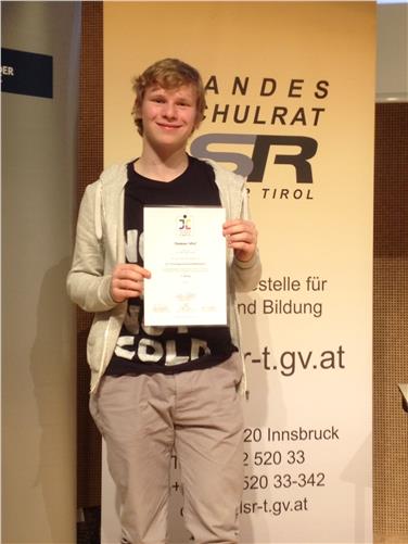 Thomas Ninz holte den zweiten Platz beim Gesamttiroler Fremdsprachenwettbewerb für die berufsbildenden Schulen.