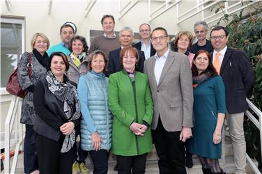 Die Südtiroler Delegation mit Südtirols Landesrätin Martha Stocker, ihrem Vorarlberger Kollegen Christian Bernhard (4.v.l.) und die Vizepräsidentin des Vorarlberger Landtags Gabriele Nussbaumer (2.v.l.)..