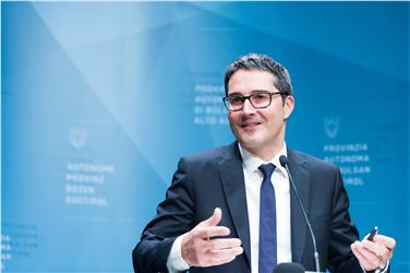 LH Kompatscher: "Das Ergebnis zeigt den Wunsch der Bürgerinnen und Bürger nach Entwicklung." Foto: www.provinz.bz.it/news