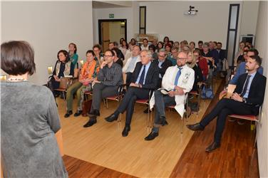 Die ganzheitliche Behandlung von Krebspatienten war Thema einer Tagung in Bozen.