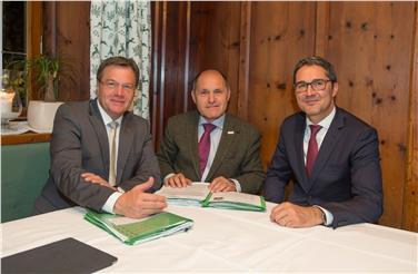 Das Grenzmanagement am Brenner stand im Mittelpunkt des ersten Treffens von Landeshauptmann Arno Kompatscher mit dem österreichischen Innenminister Sobotka - Foto: Land Tirol/Berger