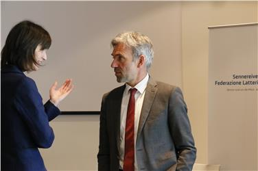 Chancen erkennen und neue Wege gehen: Agrarlandesrat Schuler und Sennereiverbandsdirektorin Kaser.