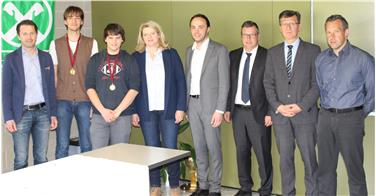 (v.l.n.r.) Roland Griessmair, Bernhard Unterberger, Jakob Gamper, Roswitha Maurer, Landesrat Philipp Achammer, Jochen Schenk, Schulamtsleiter Peter Höllrigl und Werner Sporer